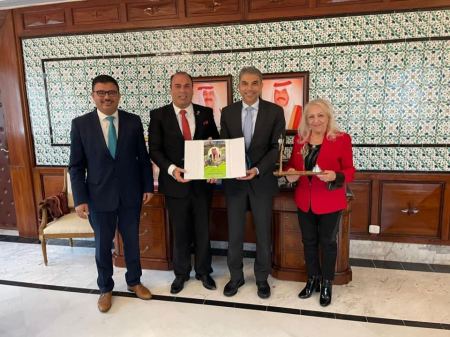 مؤسسة سيدة الأرض تلتقي سفير الكويت في تونس وتبحث معه آفاق التعاون المشترك